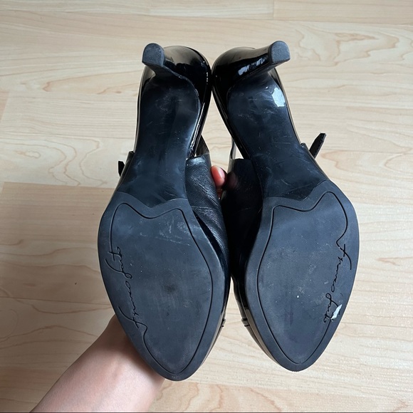 Franco Sarto Black Strappy Heels Round Toes Patent Leather Size 7 A - Picture 8 of 12